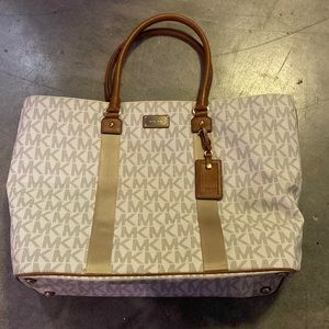Michael Kors travel/tote bag